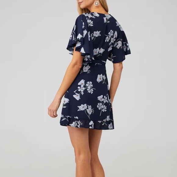 JACK BY BB DAKOTA Let’s Wrap Sapphire Blue Floral Short Sleeve Dress Size Large - Picture 11 of 16